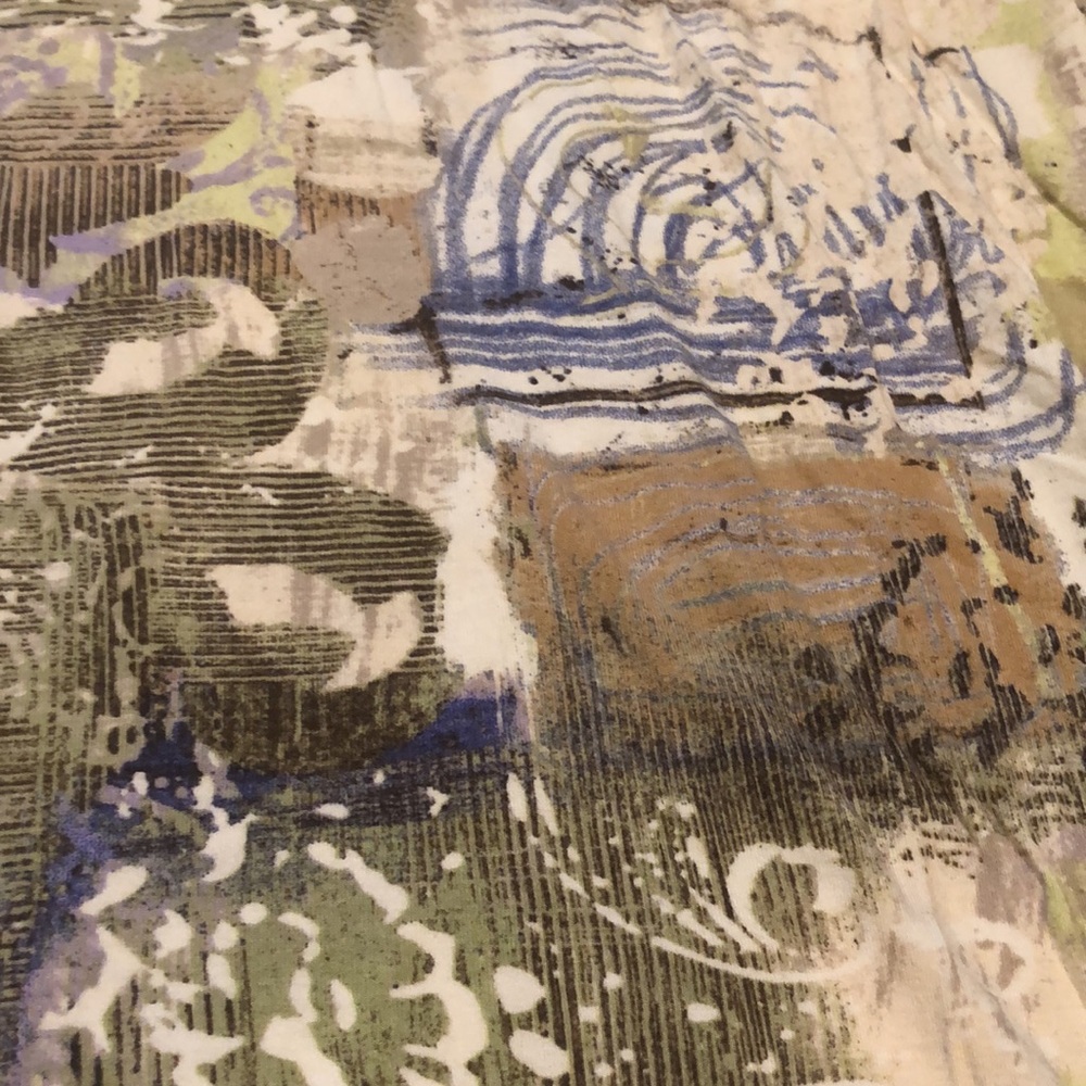 CHICOS THREE QUARTER SLEEVE FLORAL ABSTRACT CREAM GREEN PURPLE TOP CHICOS SIZE 2 - Picture 7 of 13